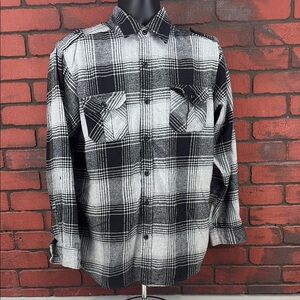 Montage Shirt Mens Medium Plaid‎ Flannel Button Down